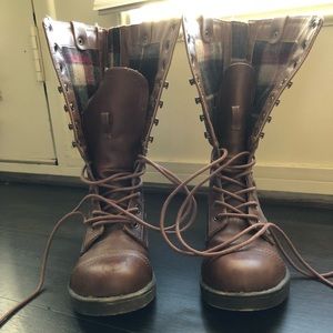 Steve Madden combat boots